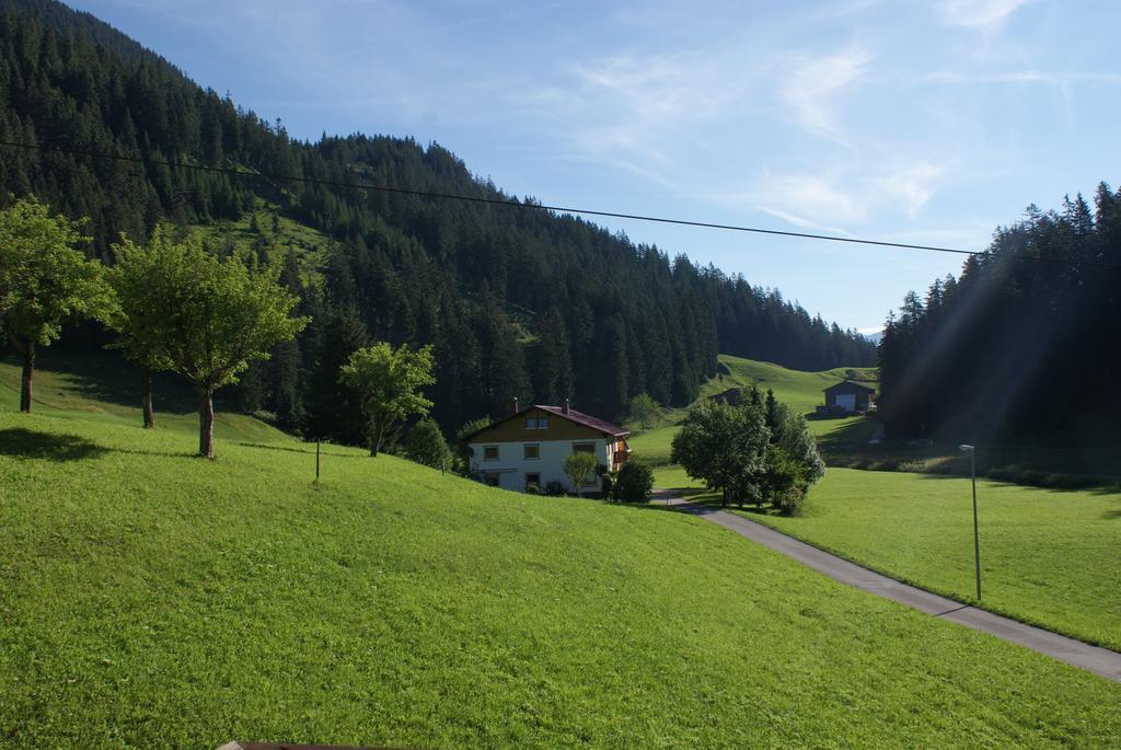 Haus Bergfrieden Hotel Bach  Exterior foto